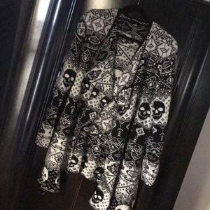 Torrid sweater. TORRID SIZE 2